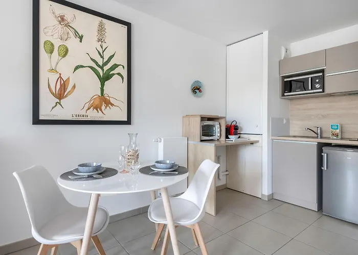 Proche Et Bourg * 포르닉